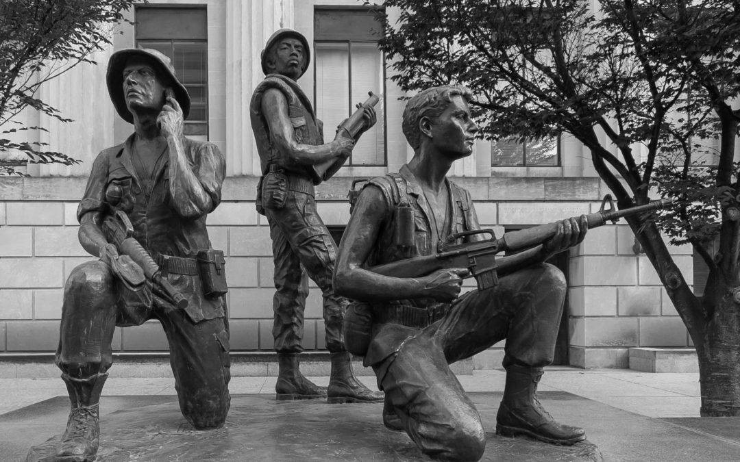 veterans memorial statue